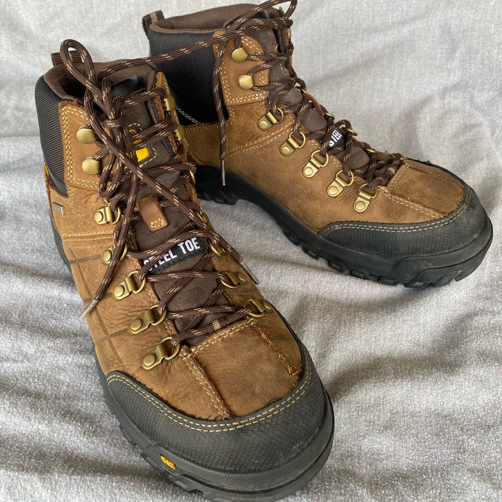 Barely used, pretty much new steel toe boots